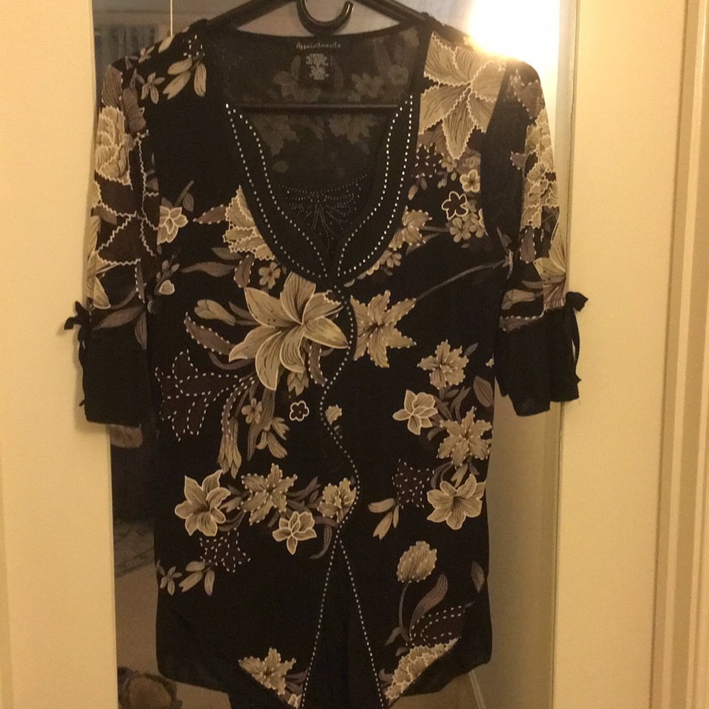 Ladies blouse tiger Lillie’s earth tones and black